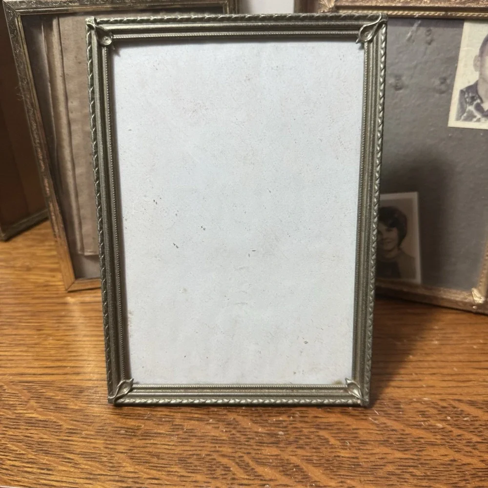 Lot of 7 Vintage Metal Photo Frames 8x10 5x7 Folding Double Gold Tone